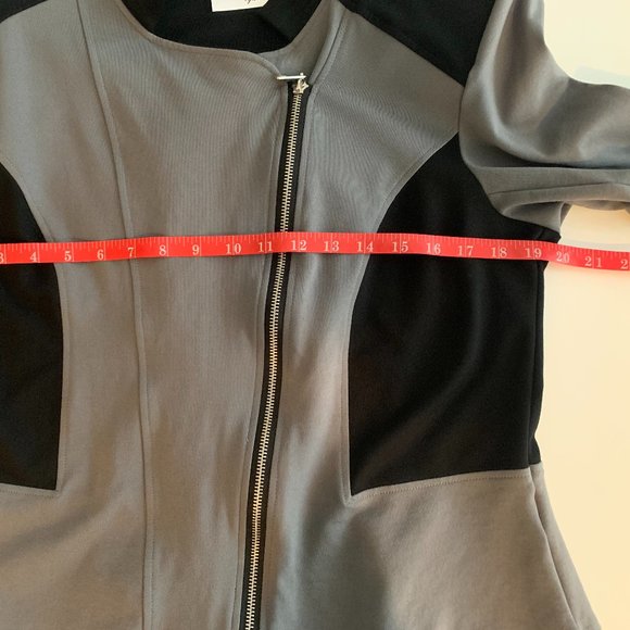New Attitudes by Renee Gray And Black Zippered Jacket Size Large - Picture 9 of 13
